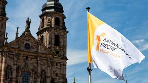 Die Unabhängige Kommission zur Aufarbeitung sexualisierter Gewalt im Bistum Fulda wird am 17. Juni 2025 ihren Abschlussbericht vorstellen. Die Bistumsleitung plant, sich nach eingehender Auseinandersetzung mit den Inhalten noch vor der Sommerpause öffentlich zu äußern. Foto (Archiv): Bistum Fulda / Burkhard Beintken
